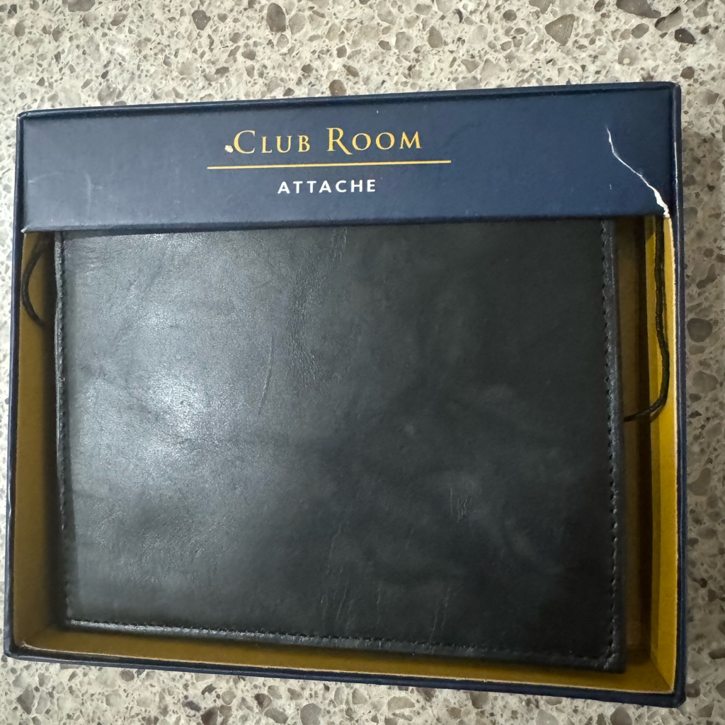 Mens Wallet Club Room Brand New